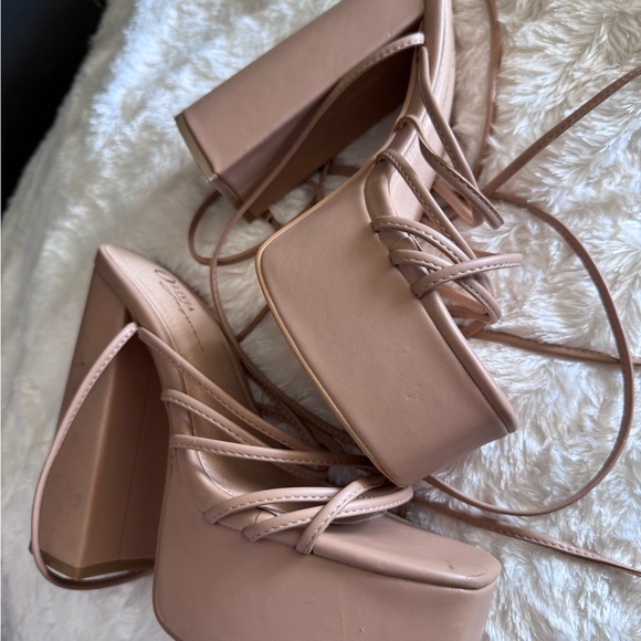 Shoes - Chic Nude Strappy Platform Heels